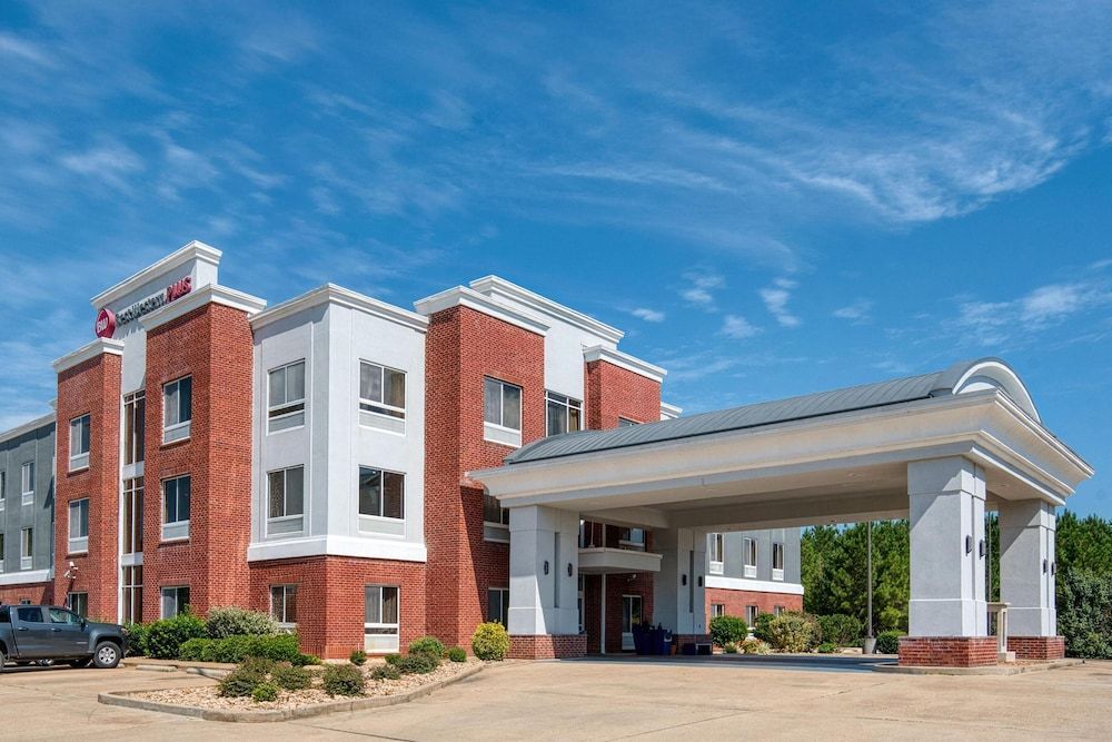Best Western Plus Philadelphia-Choctaw Hotel and Suites 1