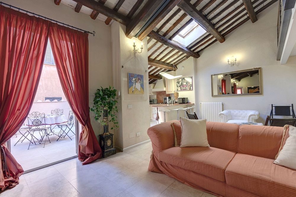 LM Suites Spagna 2