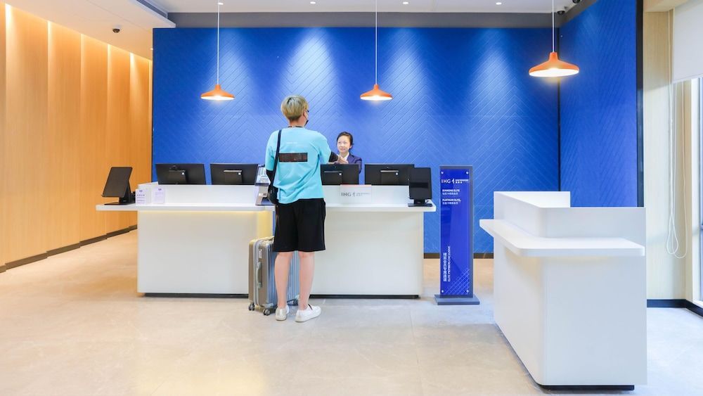 Holiday Inn Express Shanghai Pudong Airport by IHG 2
