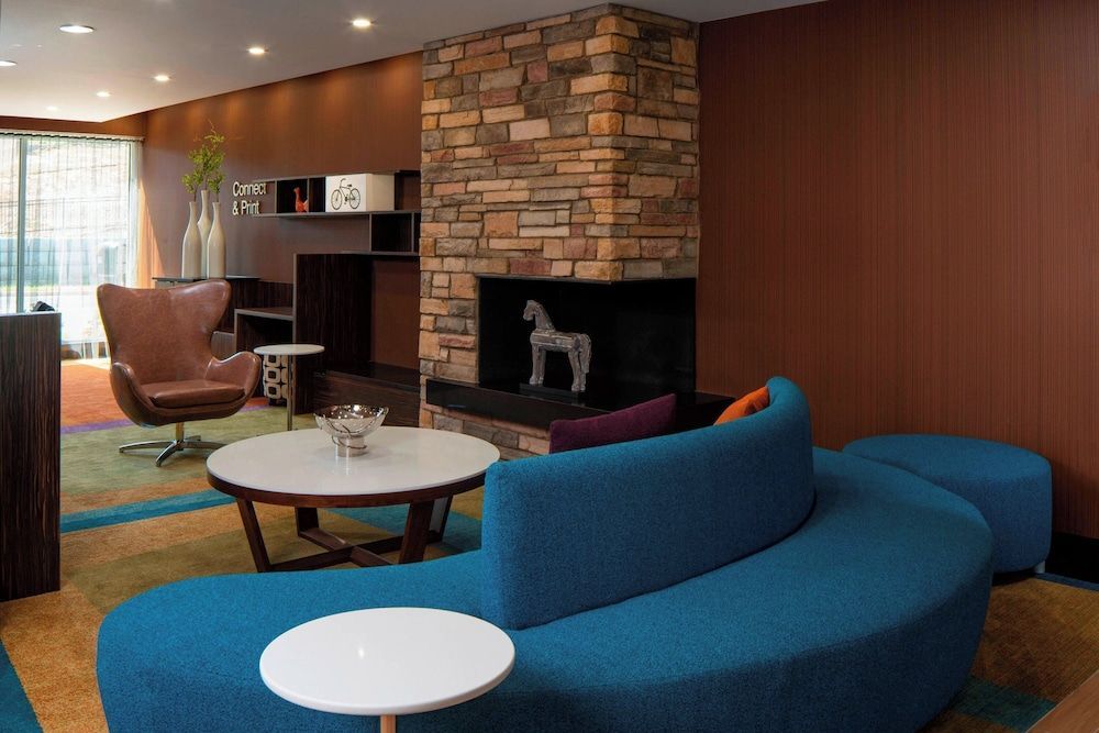Fairfield Inn & Suites by Marriott Batesville 2