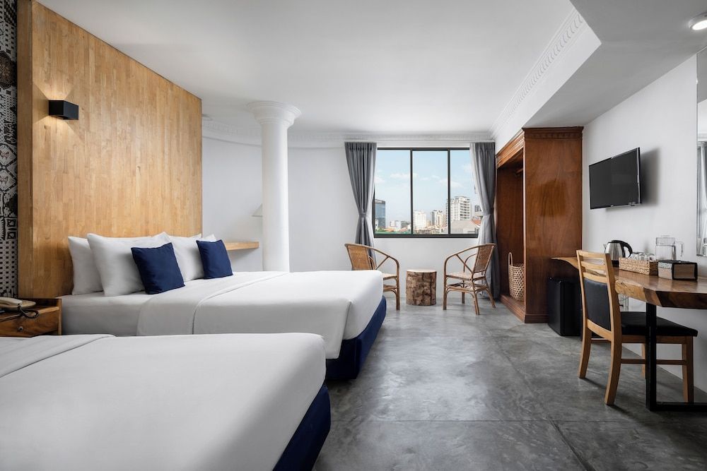 Pacific Hotel 1