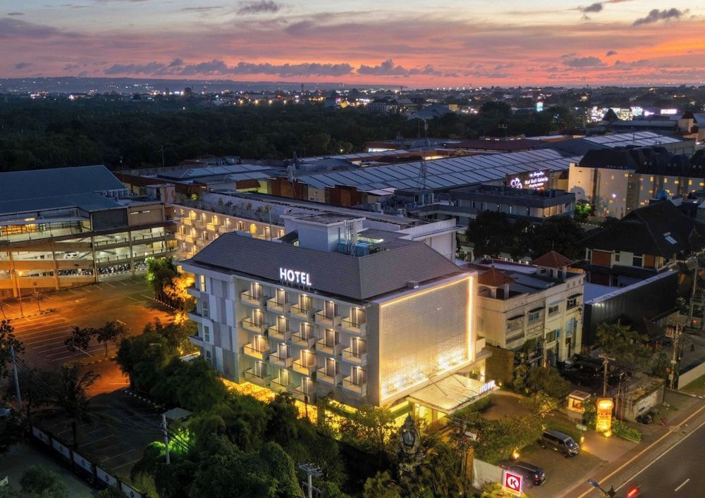 Kuta Galleria Hotel 1