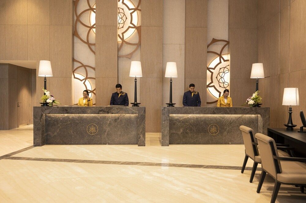 LYFE HOTEL 2