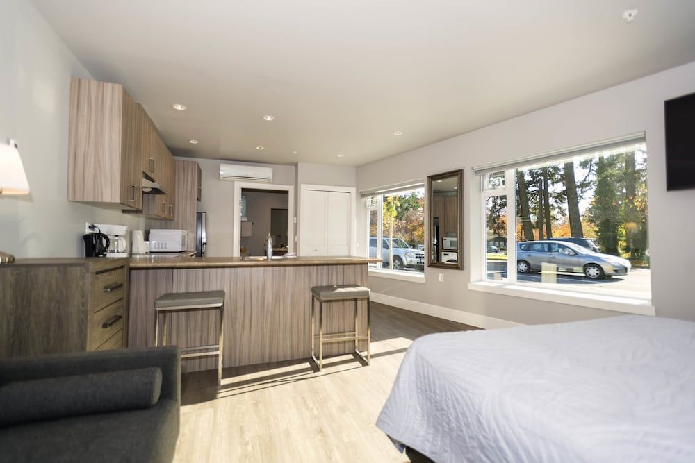 SoLo Suites 2