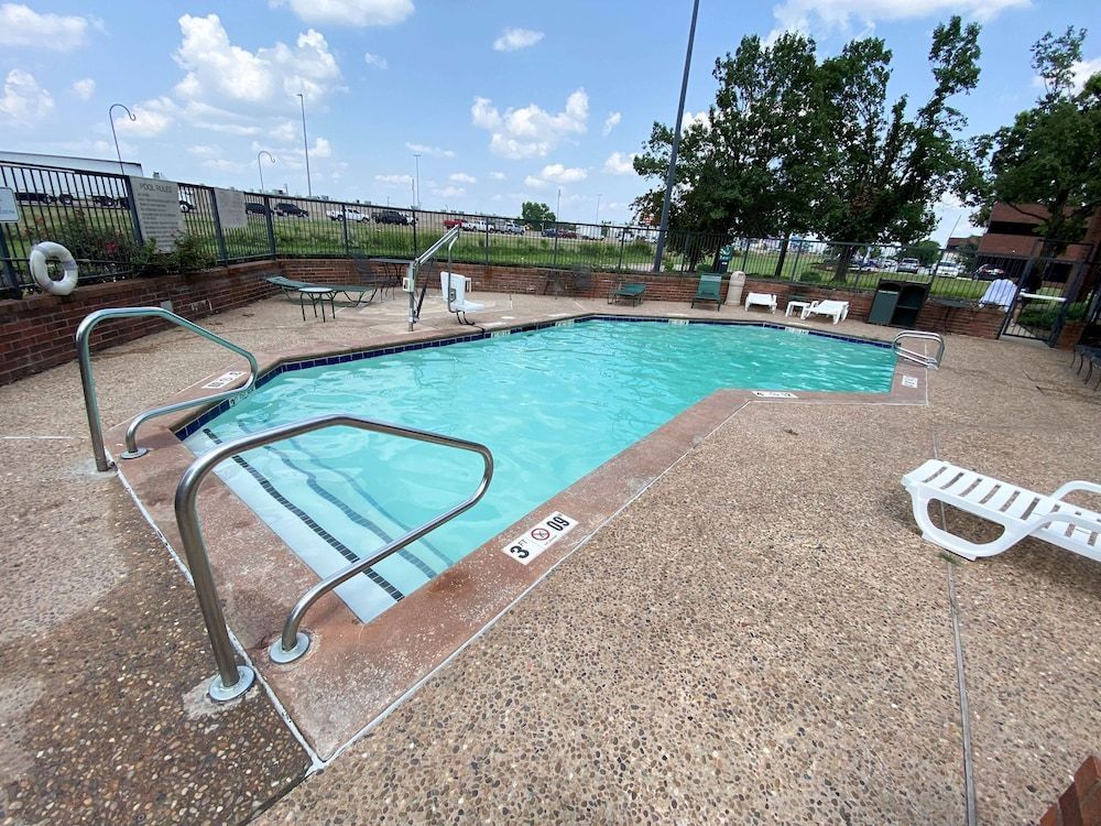 Motel 6 Oklahoma City OK Fairgrounds West 1