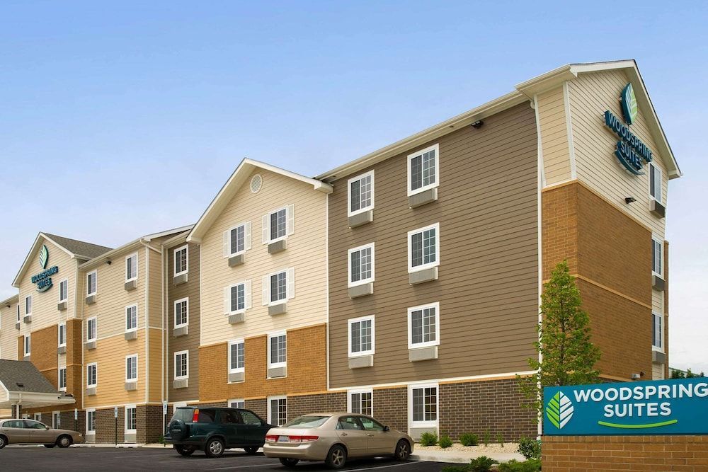 WoodSpring Suites Chicago Romeoville 1