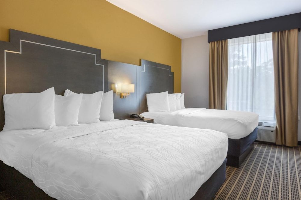 Best Western Plus Regency Park 1