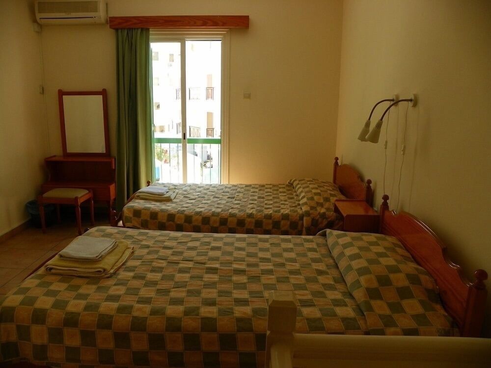 Sea N Lake View Hotel Apartments 2