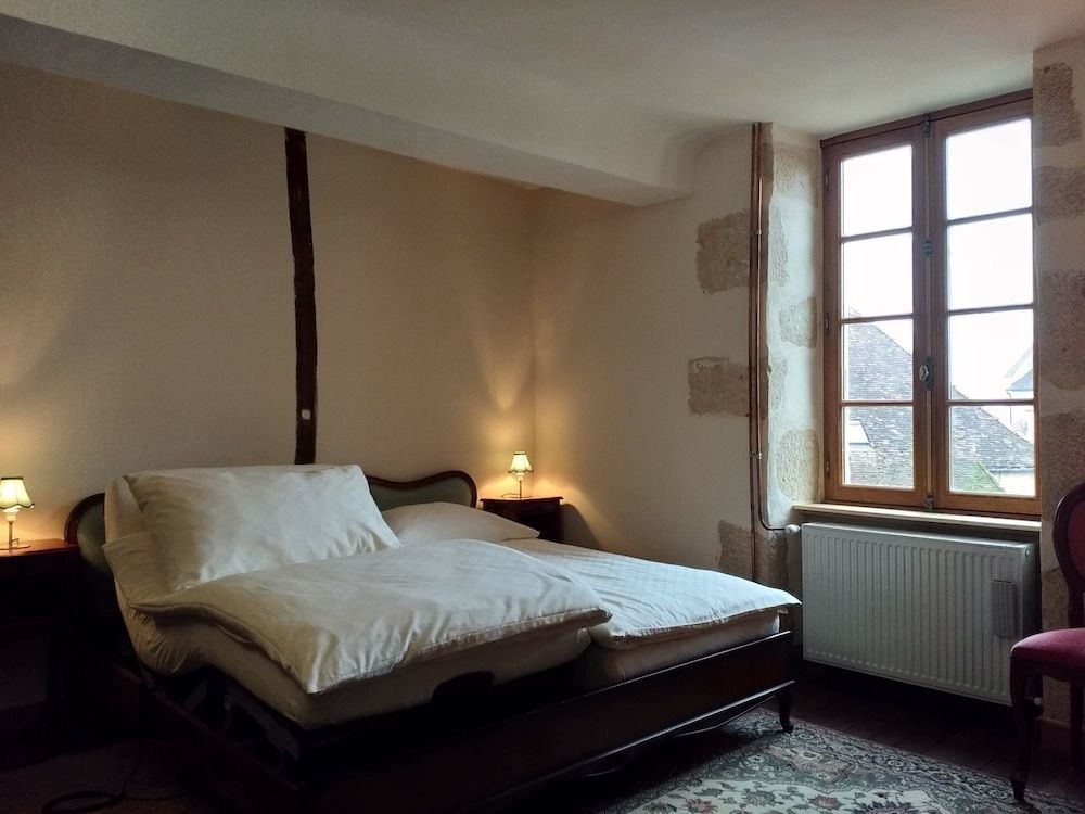 Chez Casimir 2