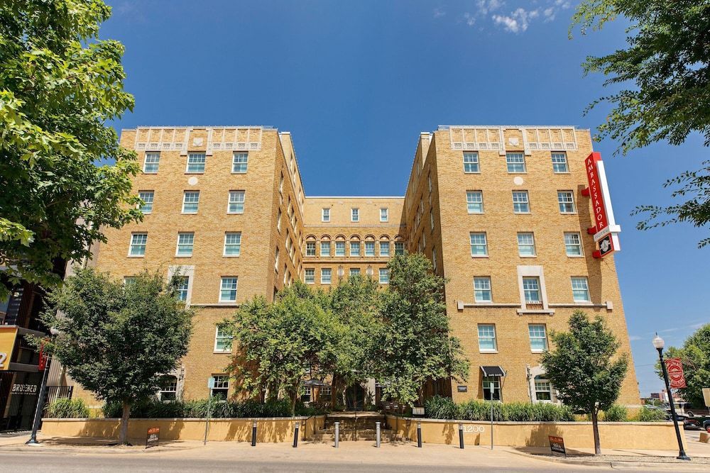 Ambassador Hotel Oklahoma City, Autograph Collection 1