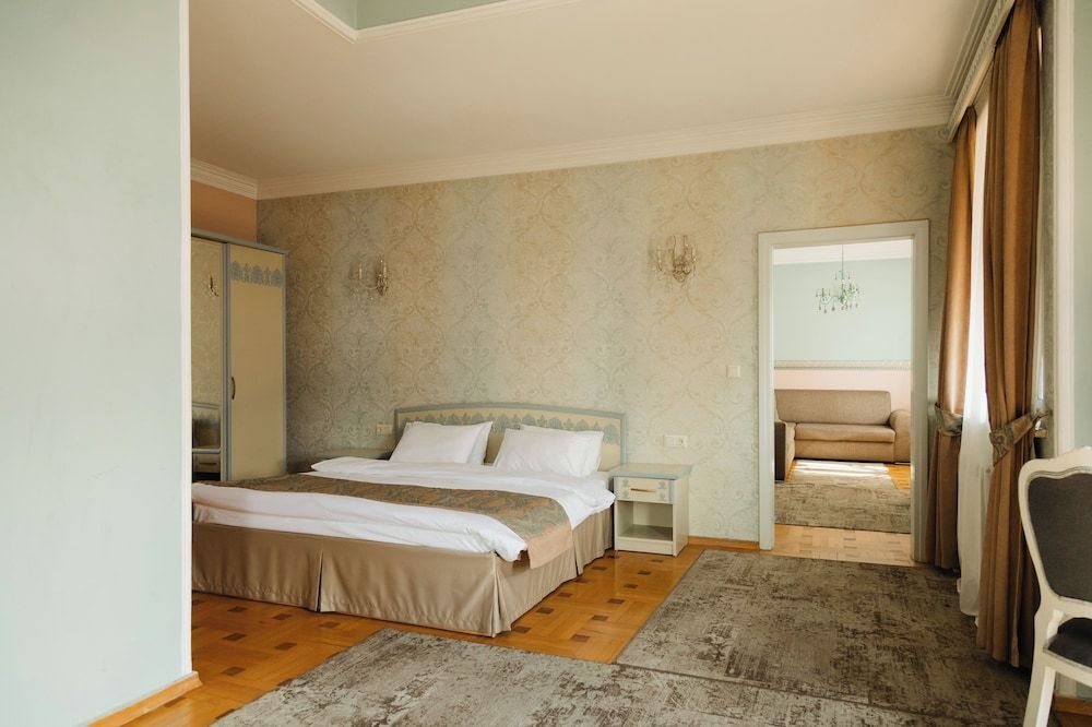 Reikartz City Tbilisi Hotel 1