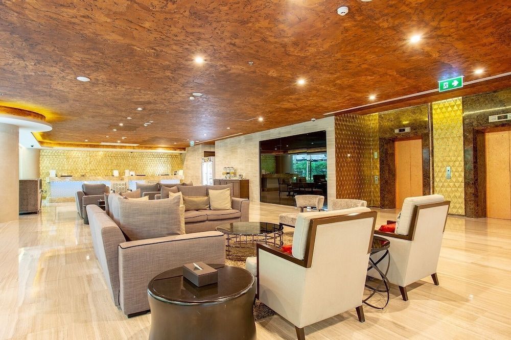 Graceland Bangkok by Grace Hotel 2
