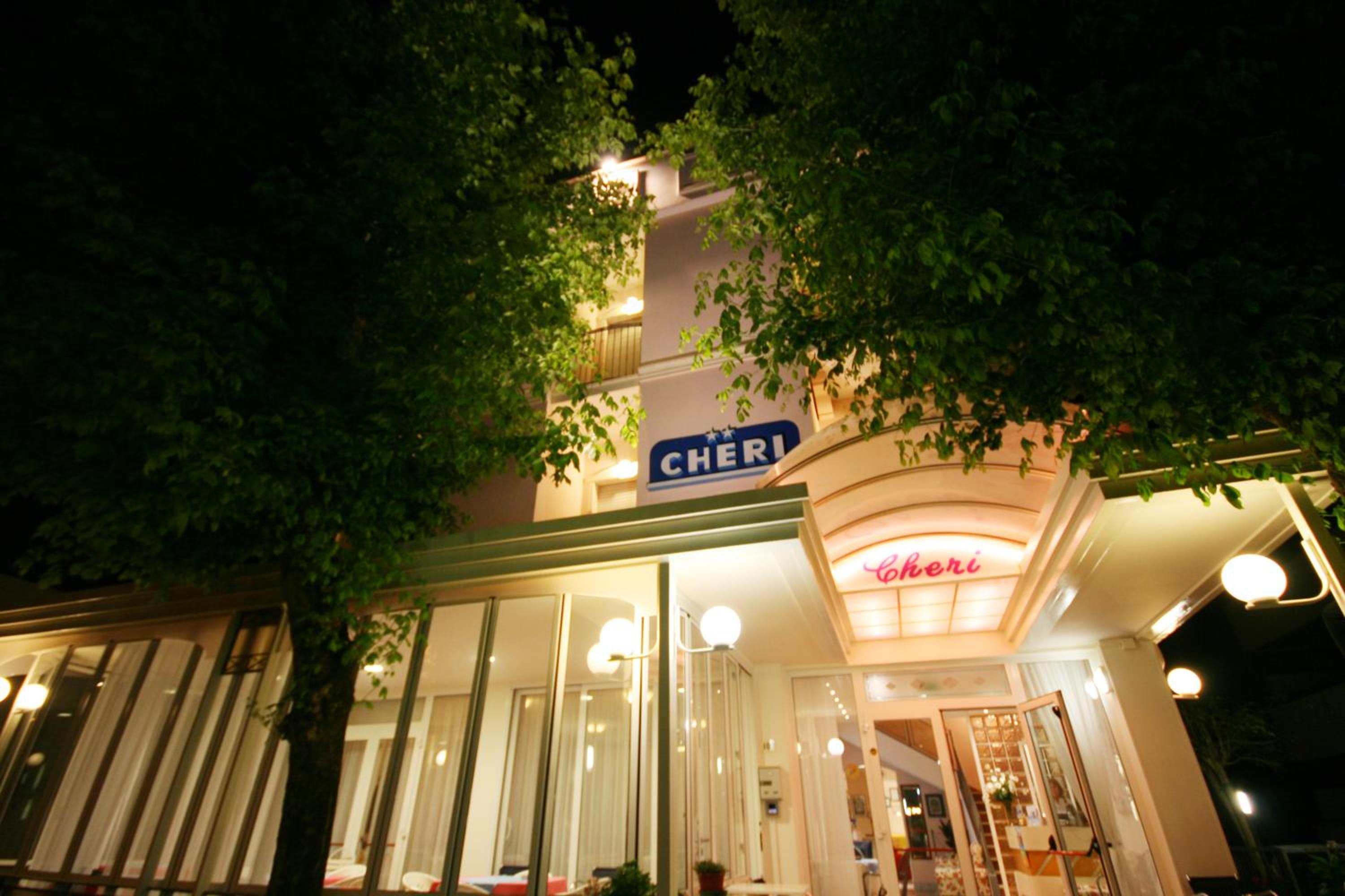 Hotel Cheri 2