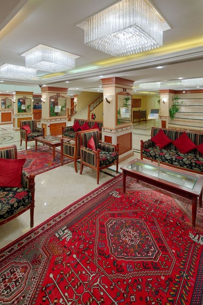 Riviera Hotel 2