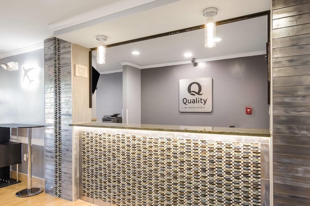 Quality Inn & Suites CVG Airport 2