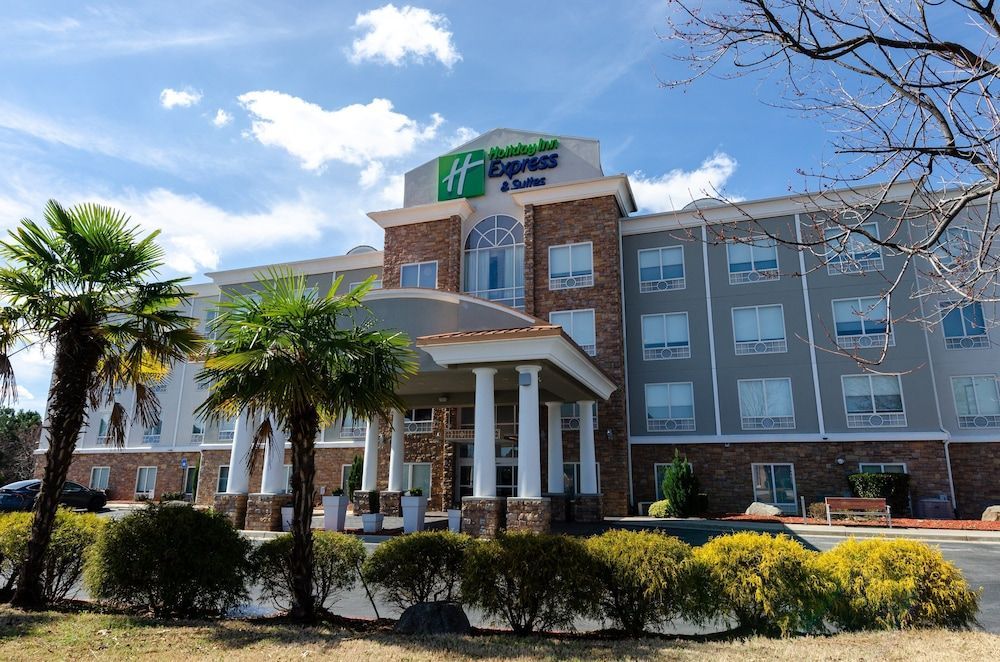 Holiday Inn Express & Suites ATLANTA ARPT WEST - CAMP CREEK by IHG 1