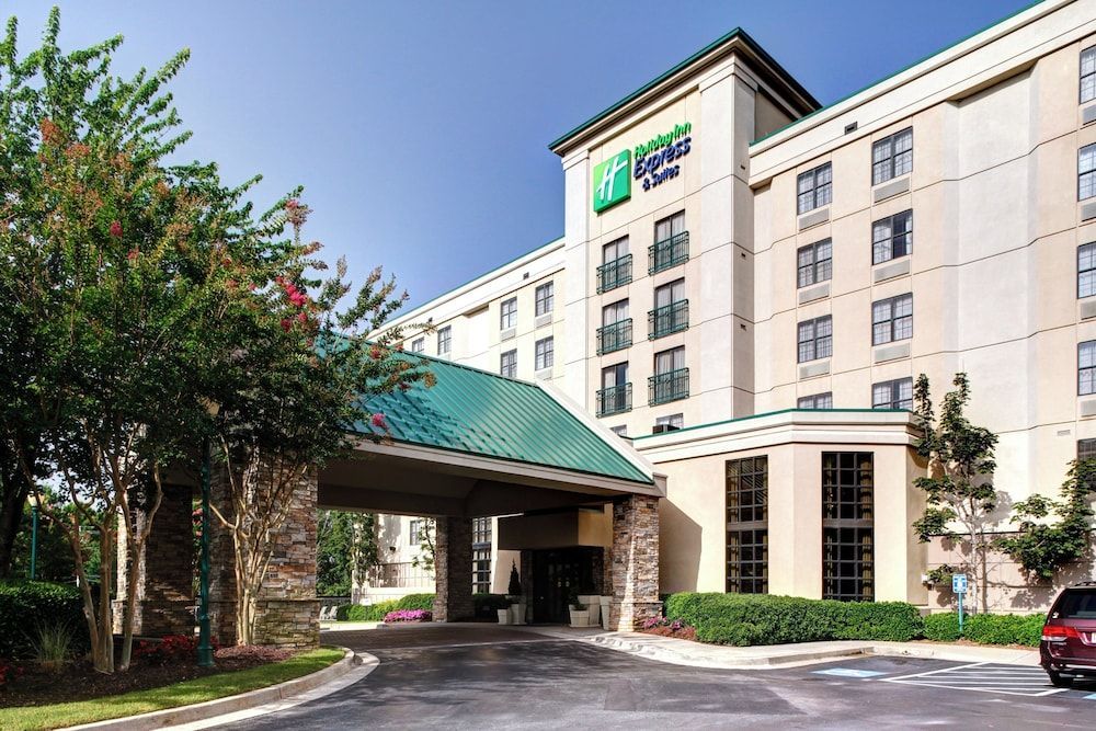 Holiday Inn Express & Suites ATLANTA BUCKHEAD by IHG 1