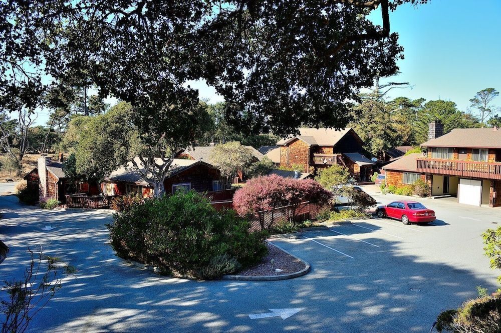 Pacific Gardens Inn 1