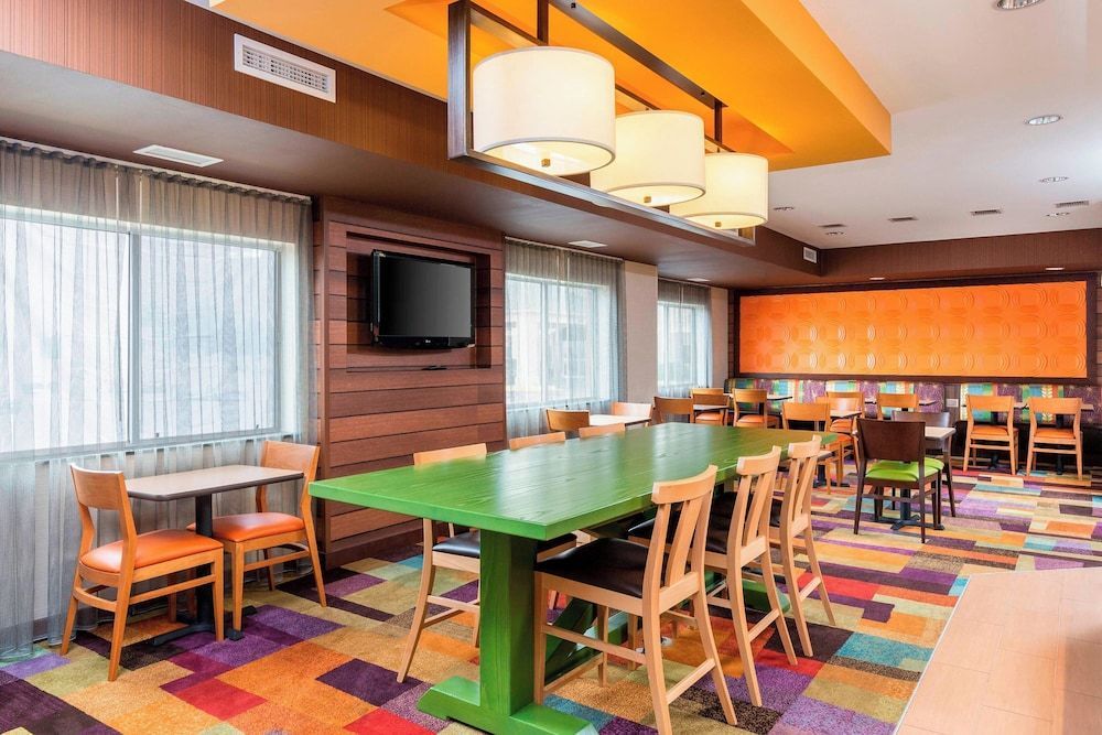 Fairfield Inn & Suites Lincoln 1