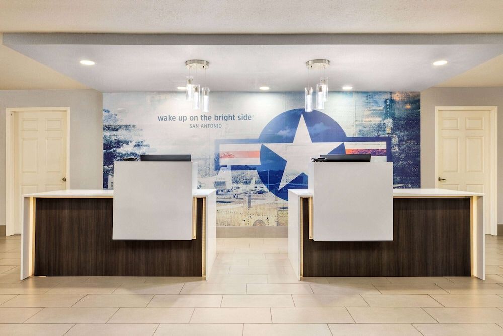 La Quinta Inn by Wyndham San Antonio Lackland 2