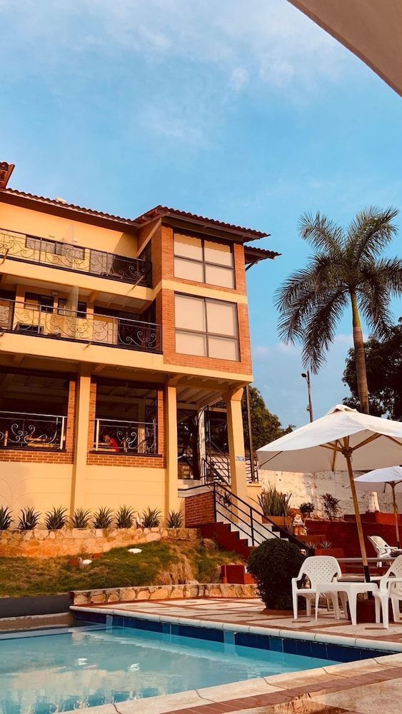 Mirador Villa Mercedes Hostel 1