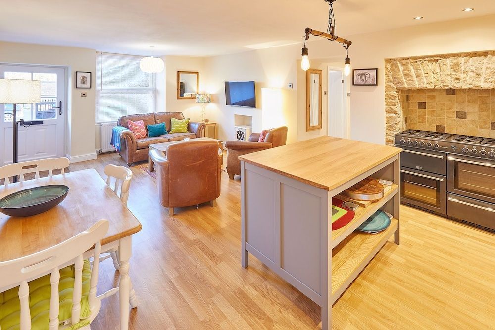 Host & Stay - The Old Dairy 1