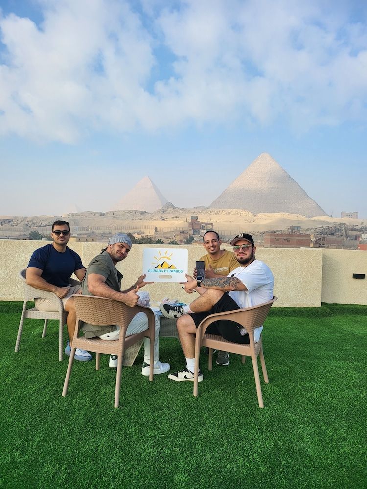 Alibaba Pyramids Bed & Breakfast 1
