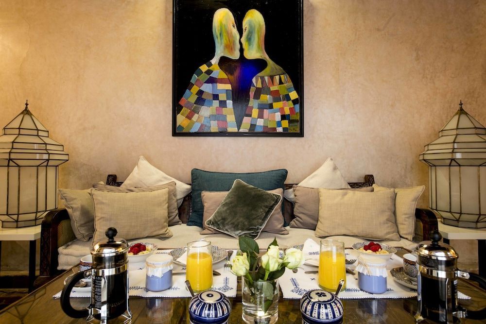 Riad Emotion 1