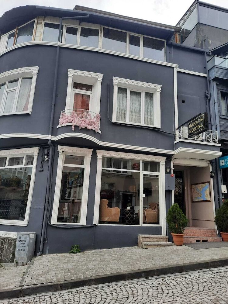 Bahaus Hostel near BlueMosque and HagiaSophiaMosque - 2 minutes 1