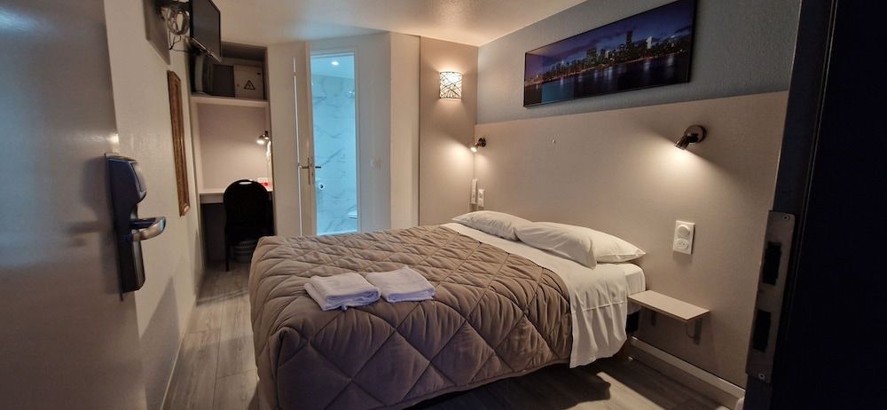 Fasthotel Roissy - Saint-Witz 1