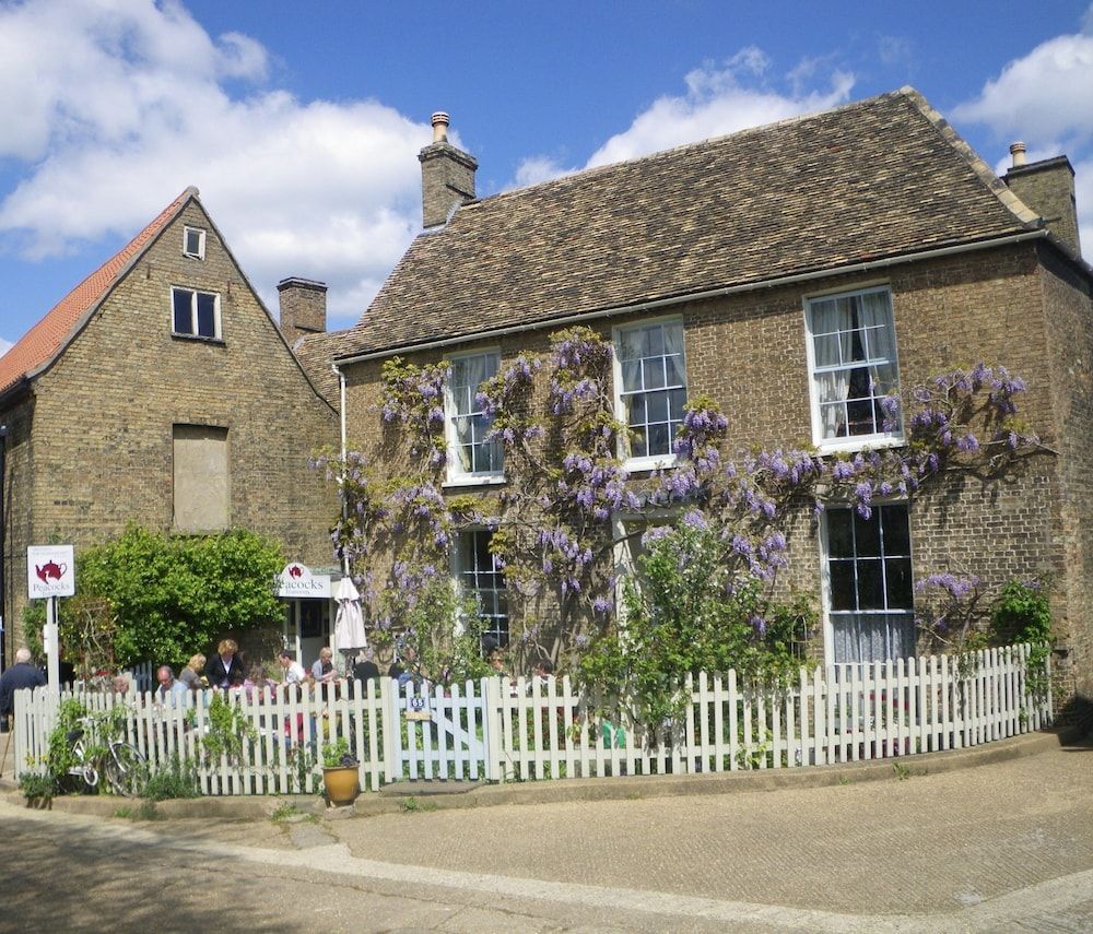 Peacocks Tearoom and Fine B and B 1