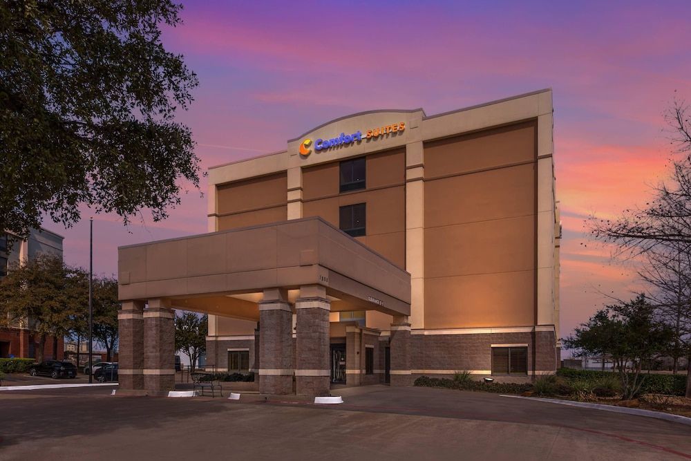 Comfort Suites DFW N-Grapevine 1