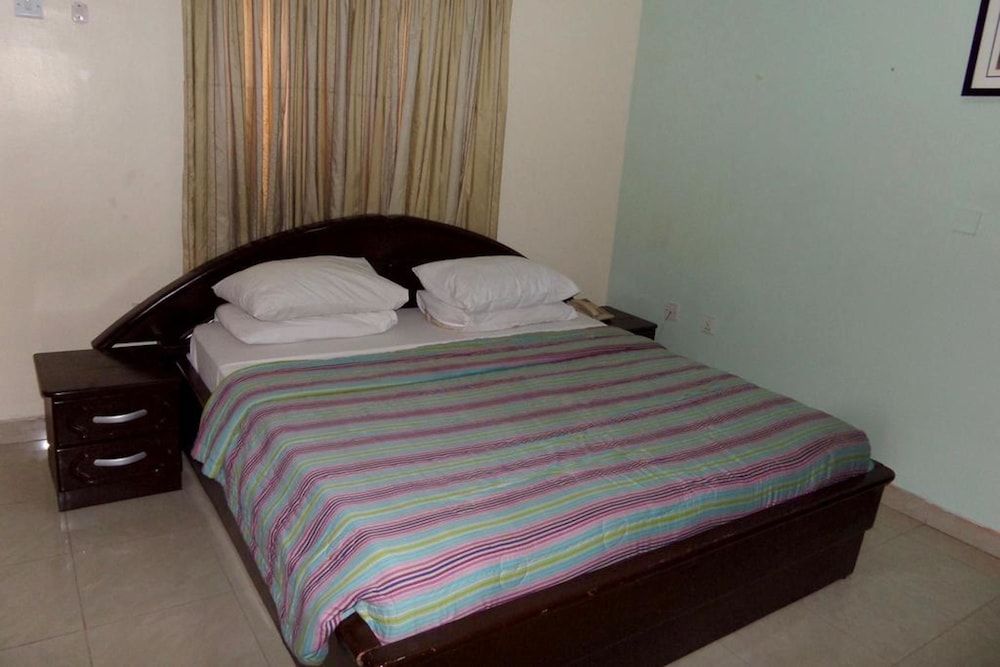 AES Luxury Apartments 2
