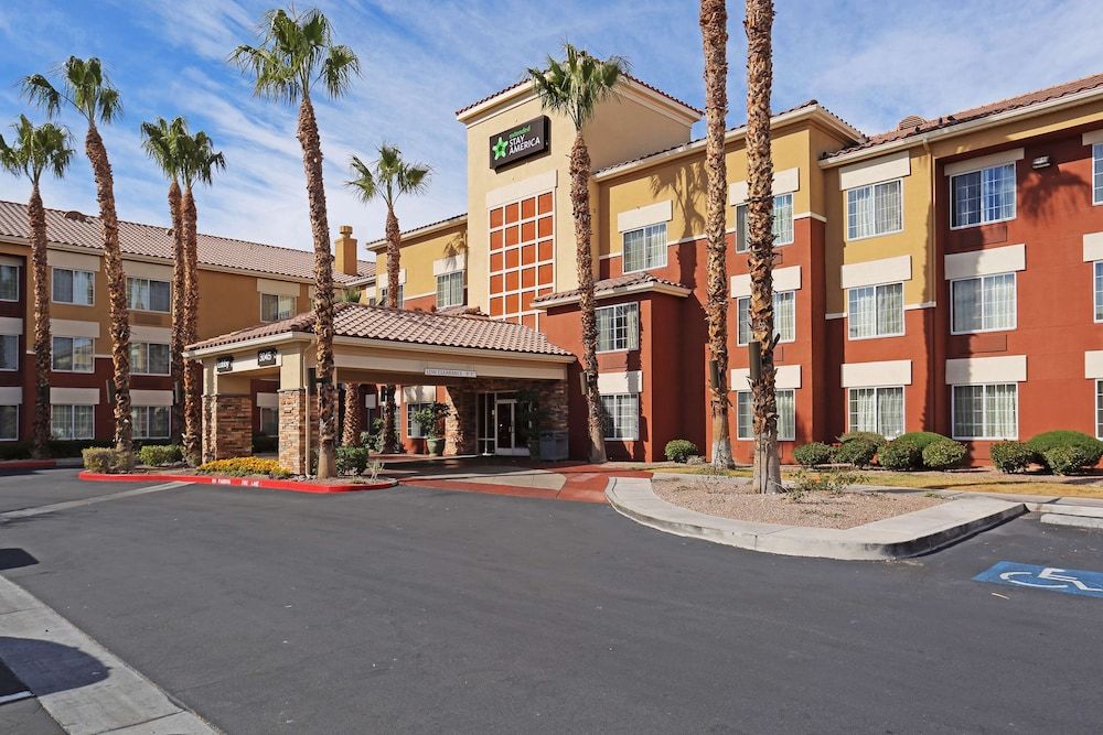 MainStay Suites Las Vegas Convention Center 1