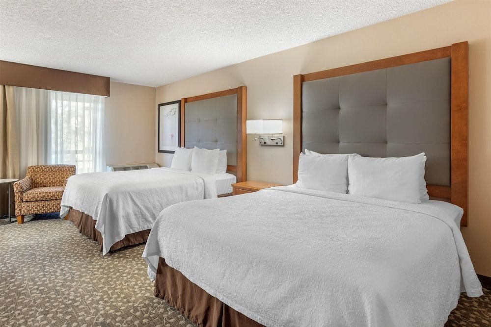 Best Western Plus Oak Harbor Hotel & Conference Center 1