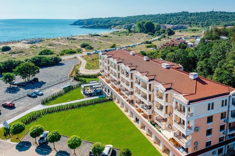 Green Life Antares Sozopol 1