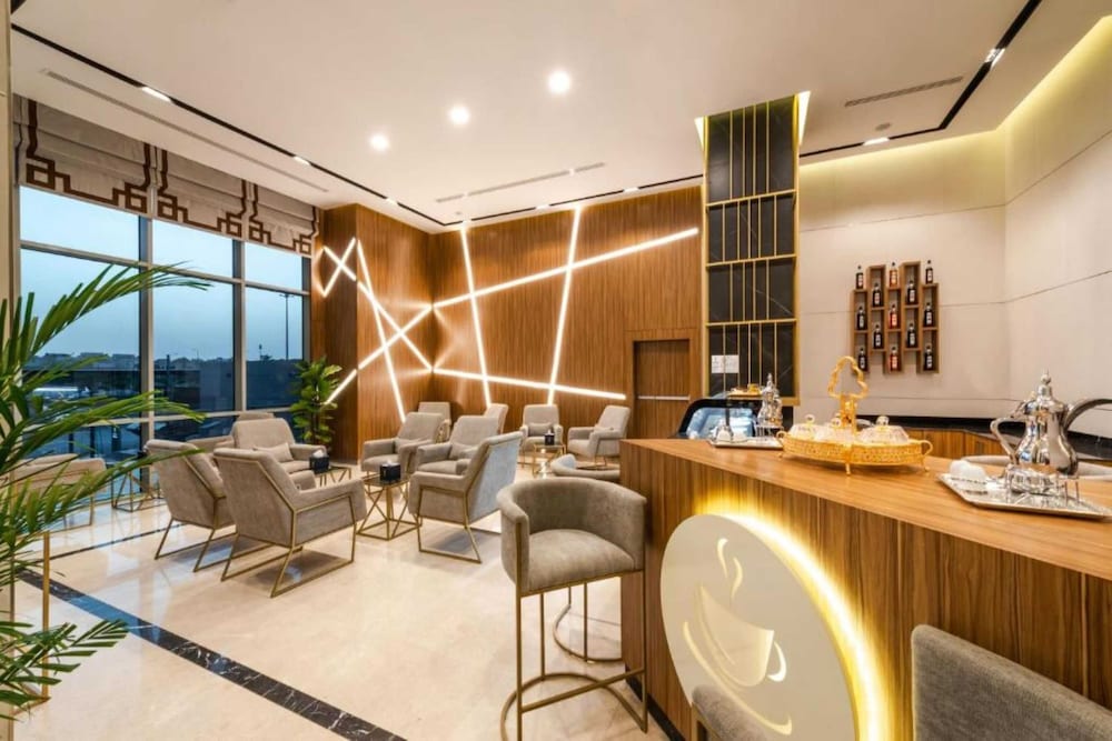 Dancenter Luxury Central King Fahd Road Formerly Anan Hotel 2