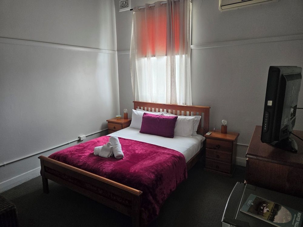 Paxton Hotel 2