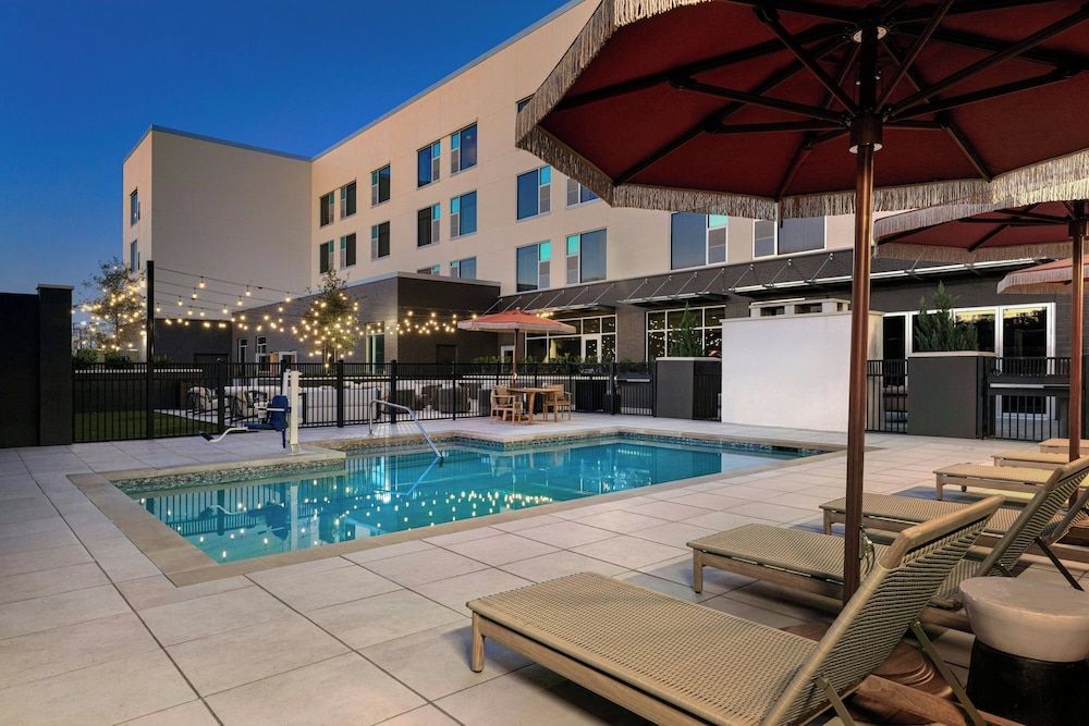 The Elmore Hotel, DFW Southlake, a Tribute Portfolio Hotel 1