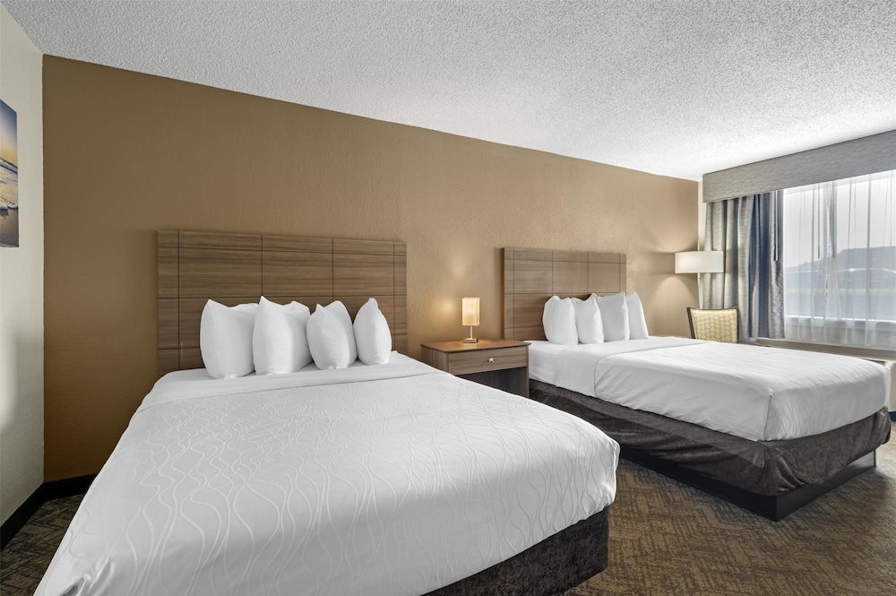 Best Western Center Inn 1