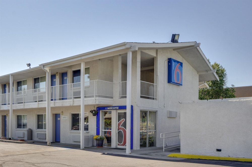 Motel 6 – Lakewood, CO 1