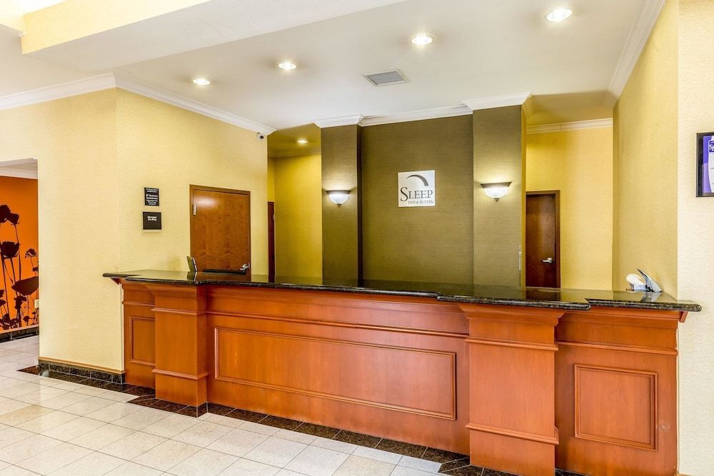 Sleep Inn & Suites Stafford - Sugarland 2