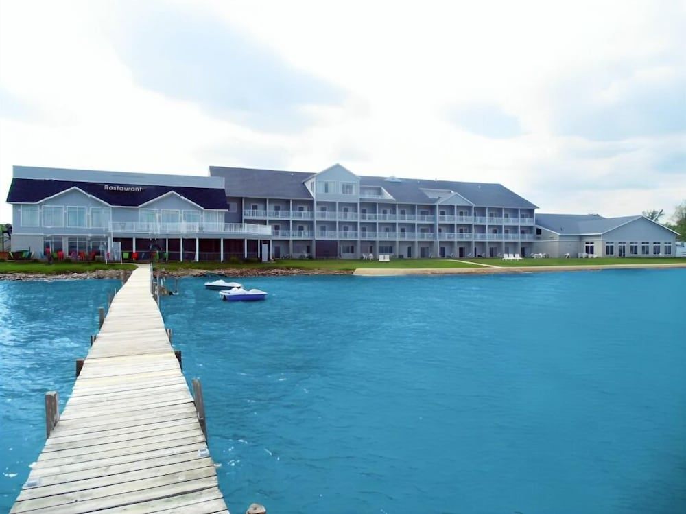 Lakeside Resort & Conference Center 1