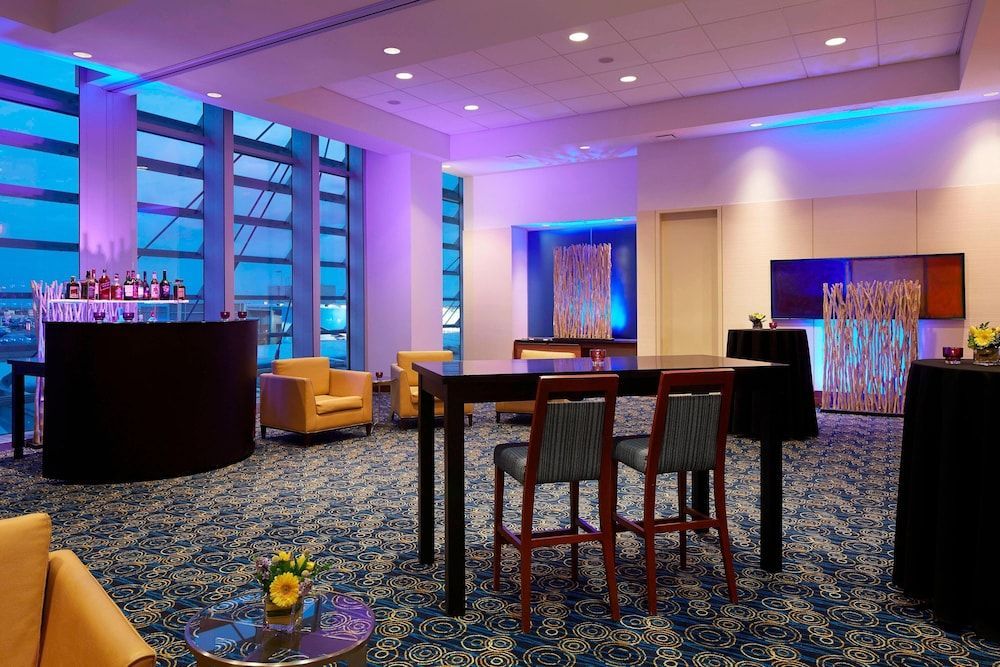 Marriott Montreal Airport In-Terminal Hotel 2