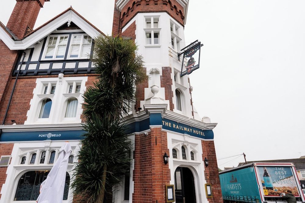 The Railway Hotel Worthing 1