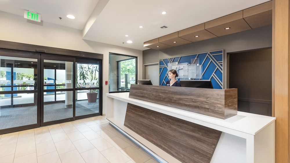 Holiday Inn Express BELLINGHAM by IHG 2