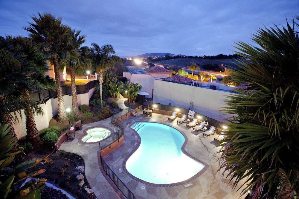 Holiday Inn Express GROVER BEACH-PISMO BEACH AREA by IHG 1