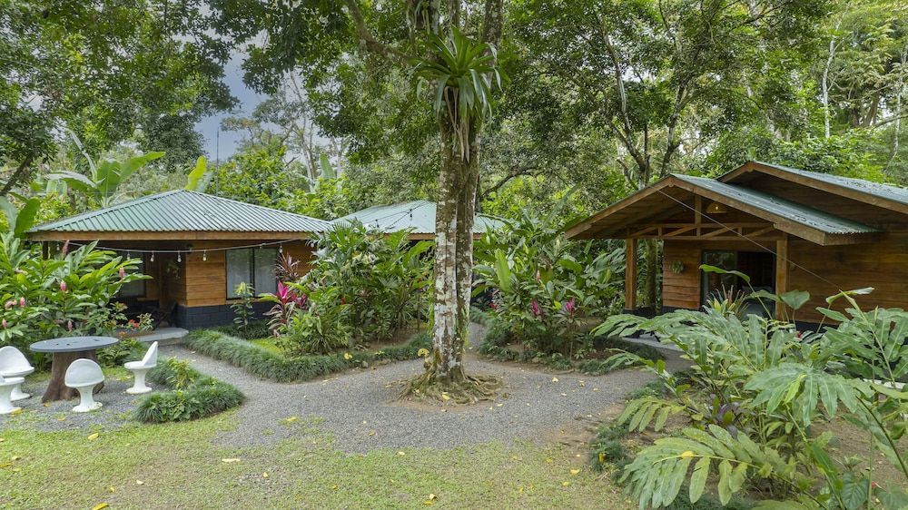 Eden Organic Farm & Bungalows 2