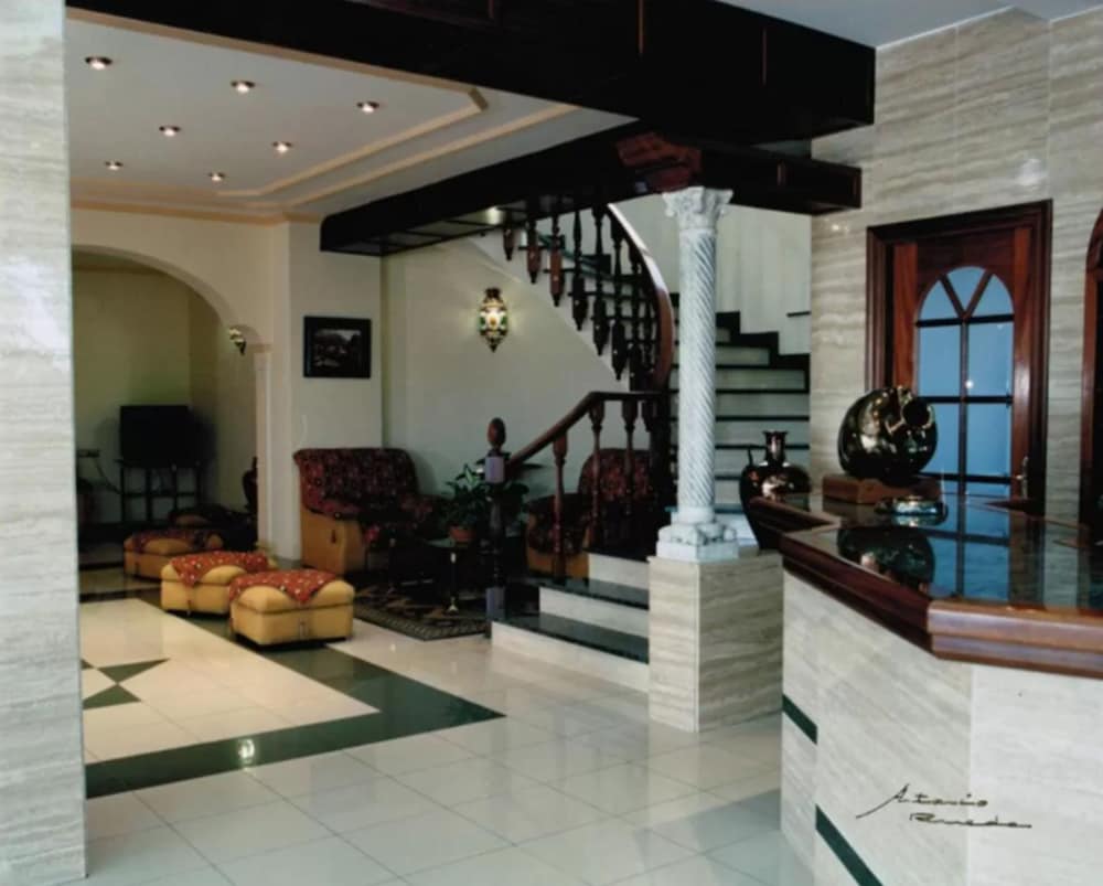 Hotel La Lancha 2