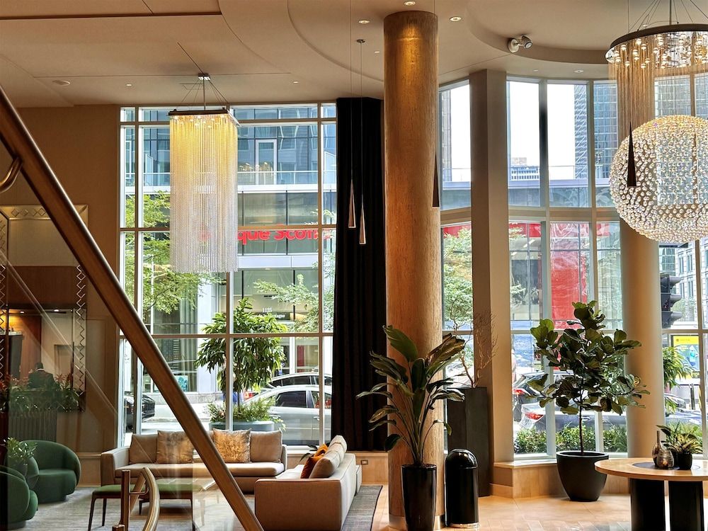 Warwick Le Crystal - Montréal 2